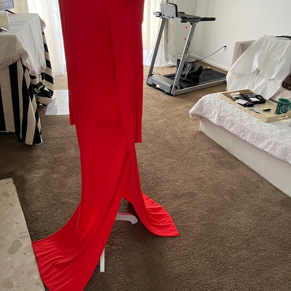 LAST CHANCE Clearance:  VENUS Maxi Dress with V Neck - Picture 2 of 5